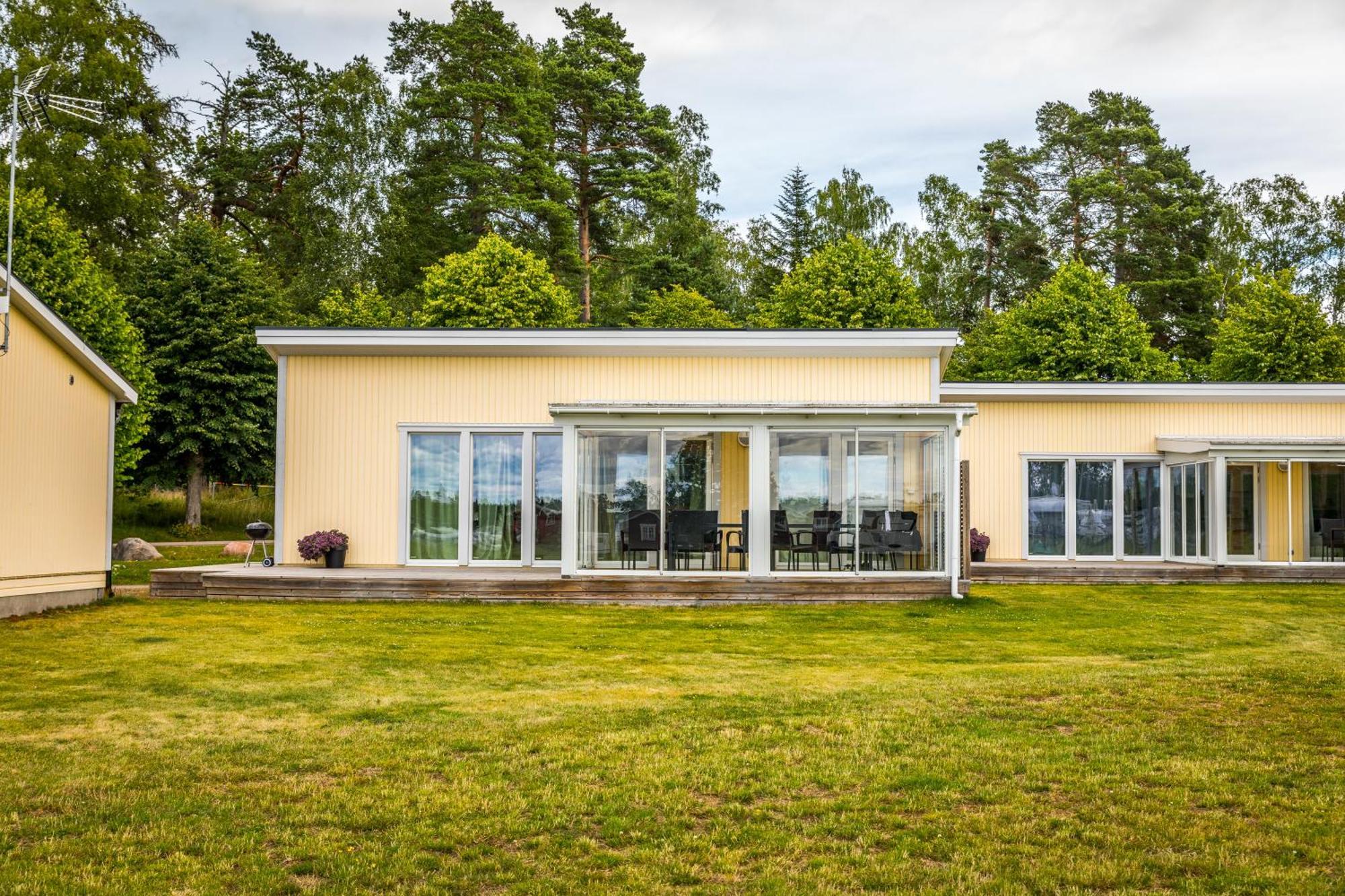 Kristinehamn Herrgardscamping & Stugor Exterior foto